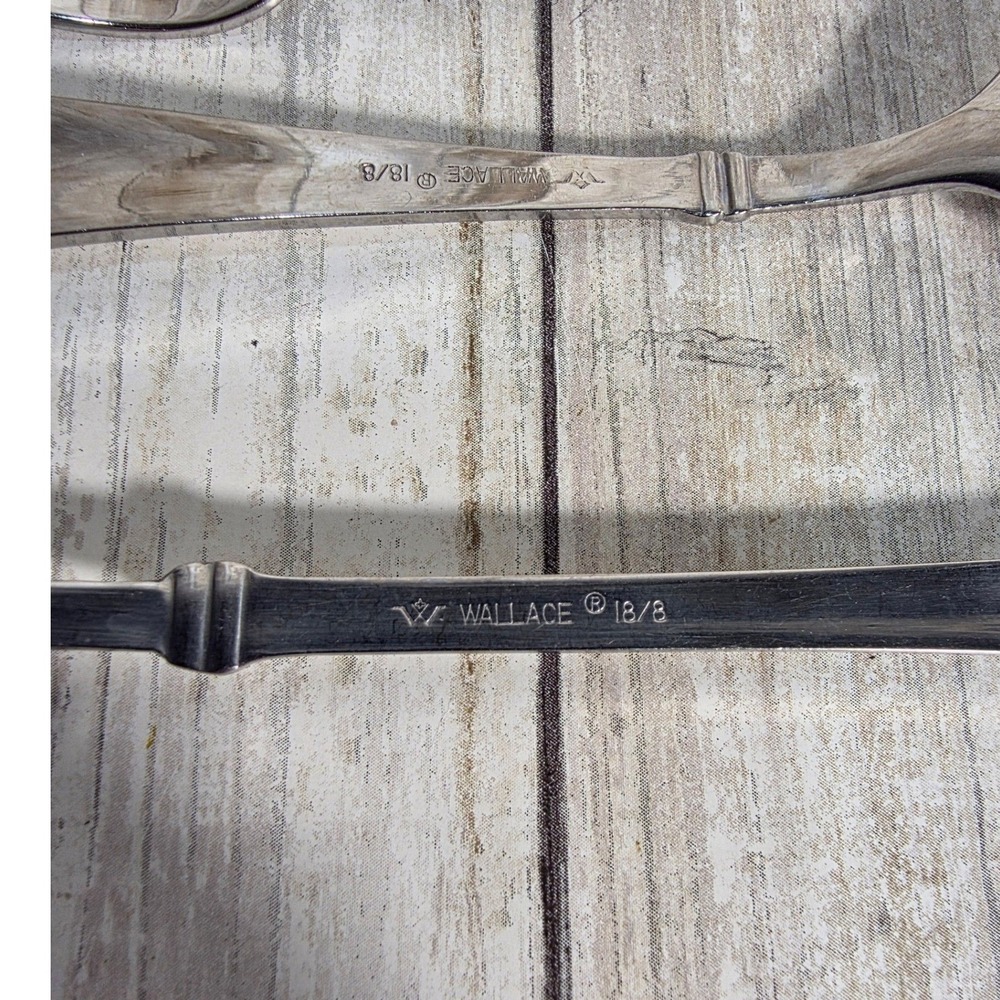 Wallace 18/8 Stainless Steel Soup Spoons Set of 8 Plus One Serving and Fork - Picture 4 of 11